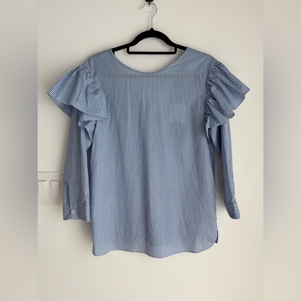 NWT ZARA Women’s XS Blue White Striped Ruffle Sleeved Open Back Top